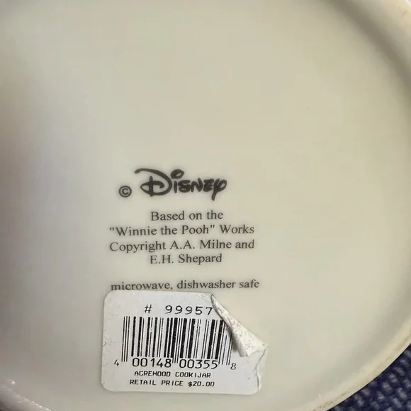 Winnie The Pooh ceramic canister with 100 acre woods pattern - Picture 2 of 5